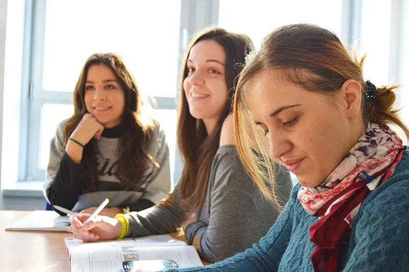 Vídeo de apresentação da Escola Profissional Alternância